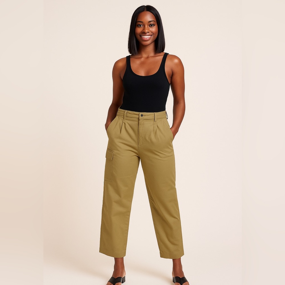 H&M  Women’s Classic Olive Cargo Pants Size 4